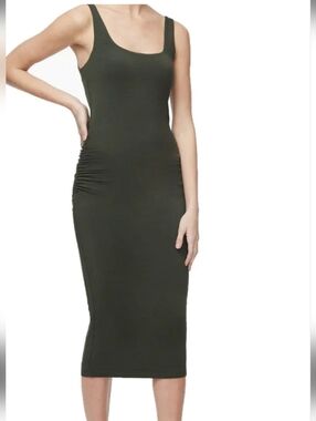 Good American The Ruched Midi Dress